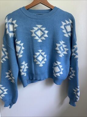 Simply Southern Blue Aztec Pattern Crewneck Sweater Size Large